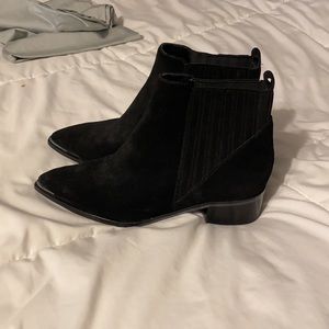 MARC FISHER SILVER TOE-TIP BOOTIES